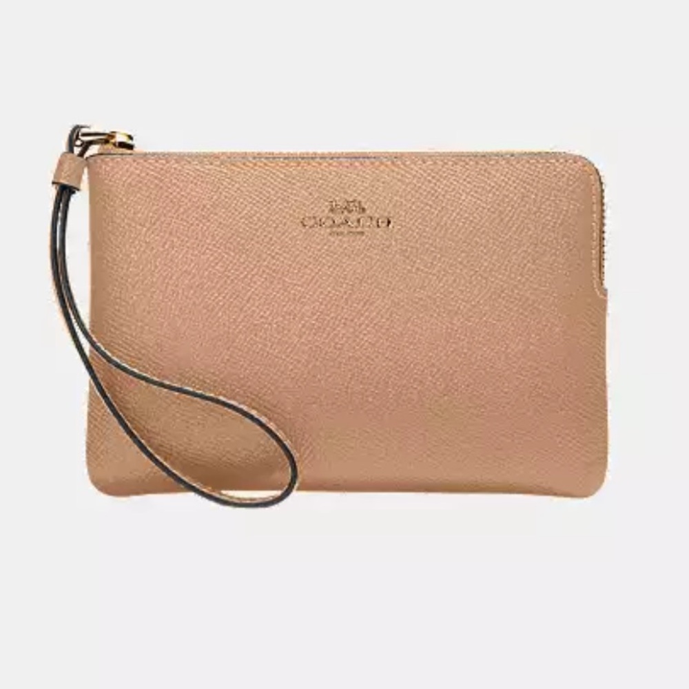 Coach Corner Zip Wristlet nwt in packaging